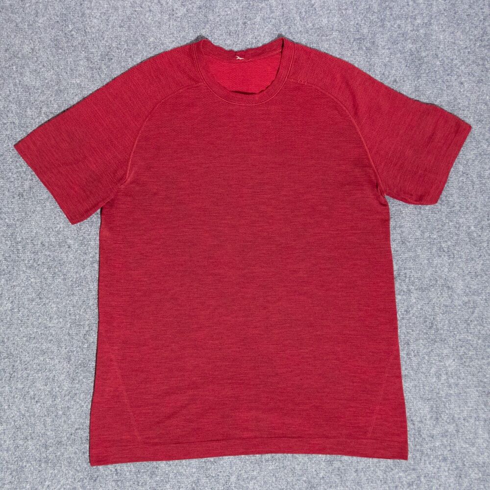 Lululemon Metal Vent Tech Performance Stretch T Shirt Medium Red Gym Training